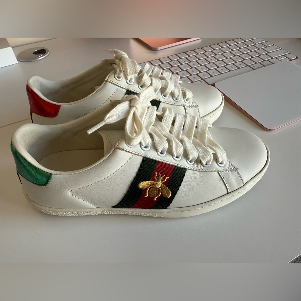 Gucci Ace Embroidered Bee Size US 5” EU35